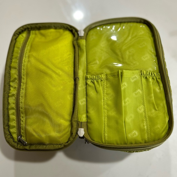 Lug makeup bag Grass green - Picture 5 of 10
